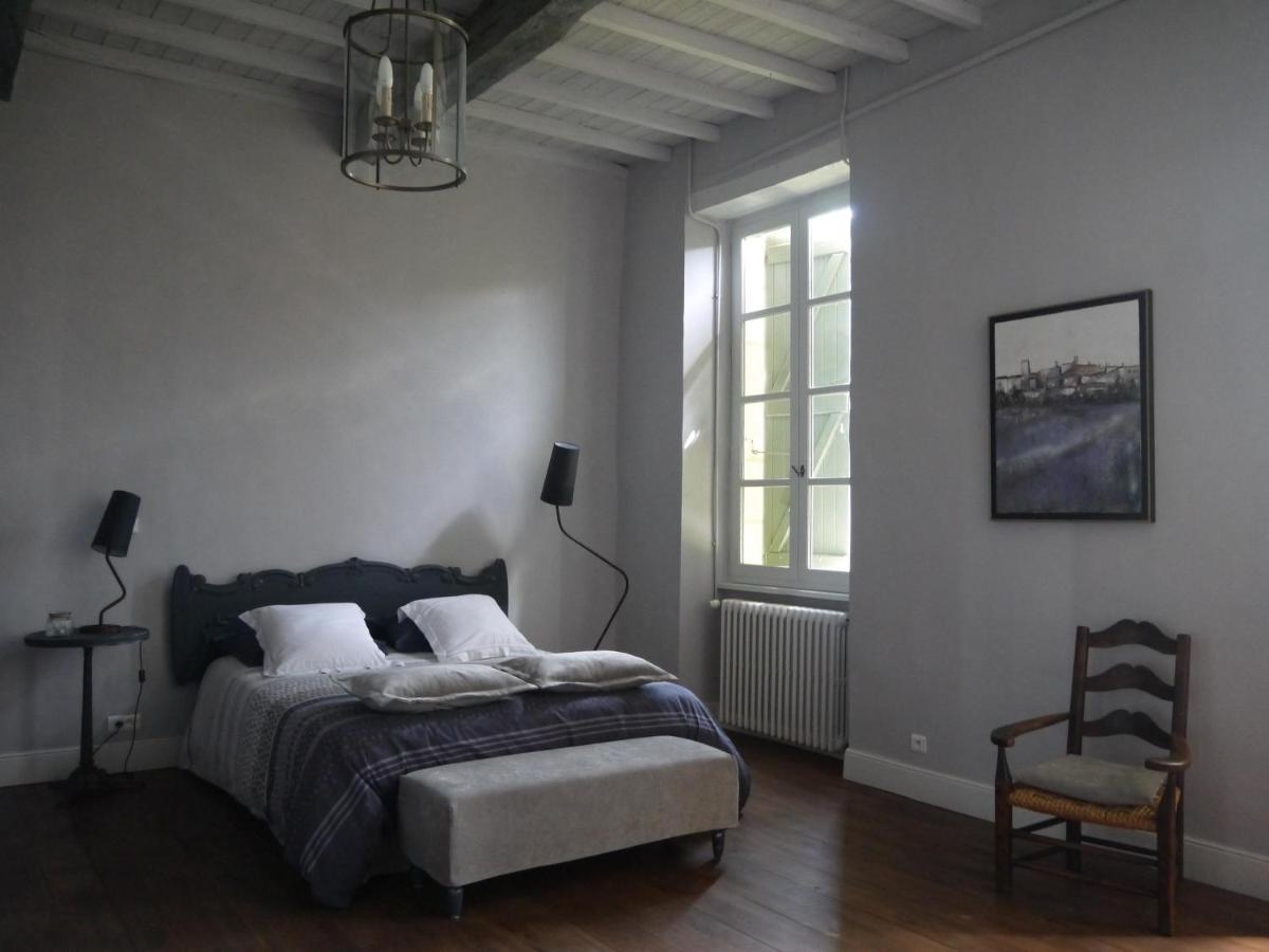 Lussan  Domaine D'Entudelle Bed & Breakfast エクステリア 写真